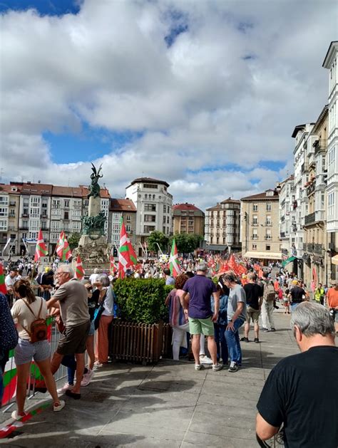 amigos vitoria parejas|Amigos a los que les gusta Vitoria.